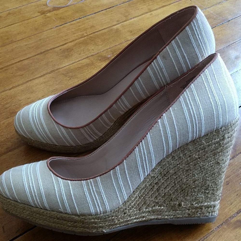 NWOT, Enzo Angiolini wedge espadrilles